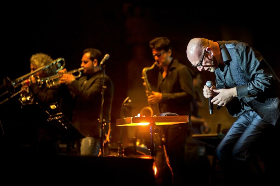 Mario Biondi Italian Pop Singer, Black Voice as Barry White
