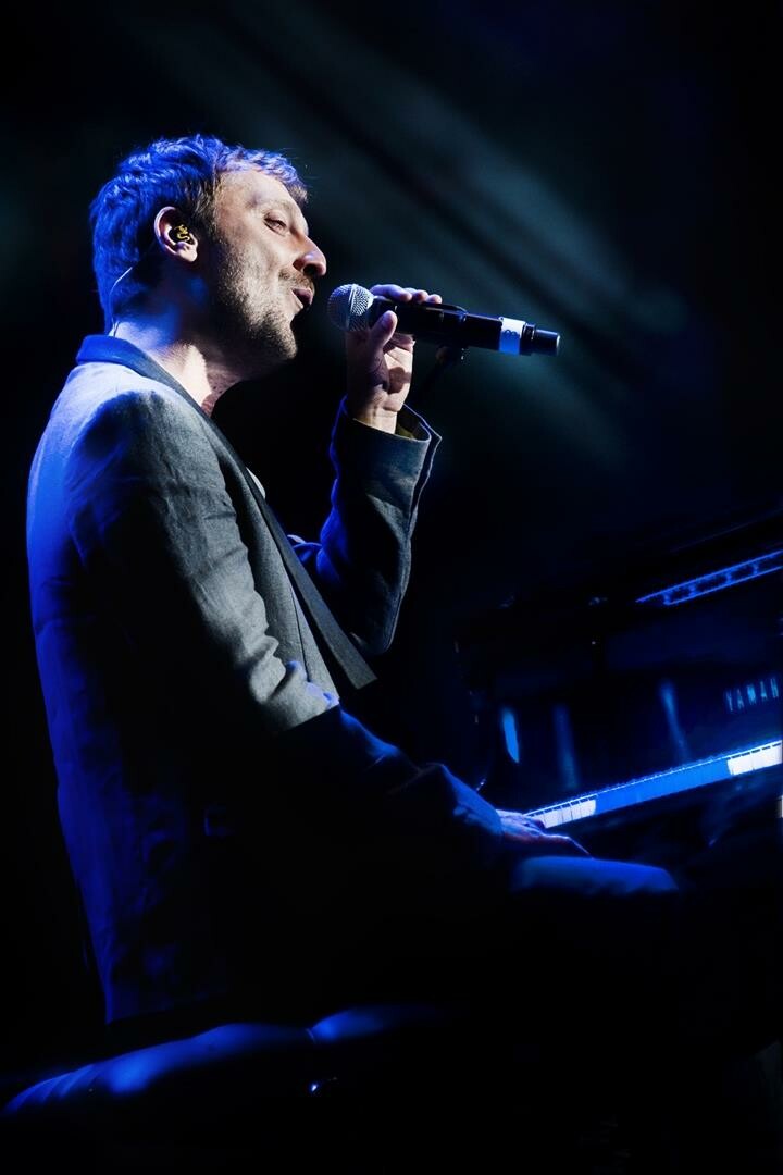 Cesare Cremonini Italian Pop Singer, ex cantante Luna Pop
