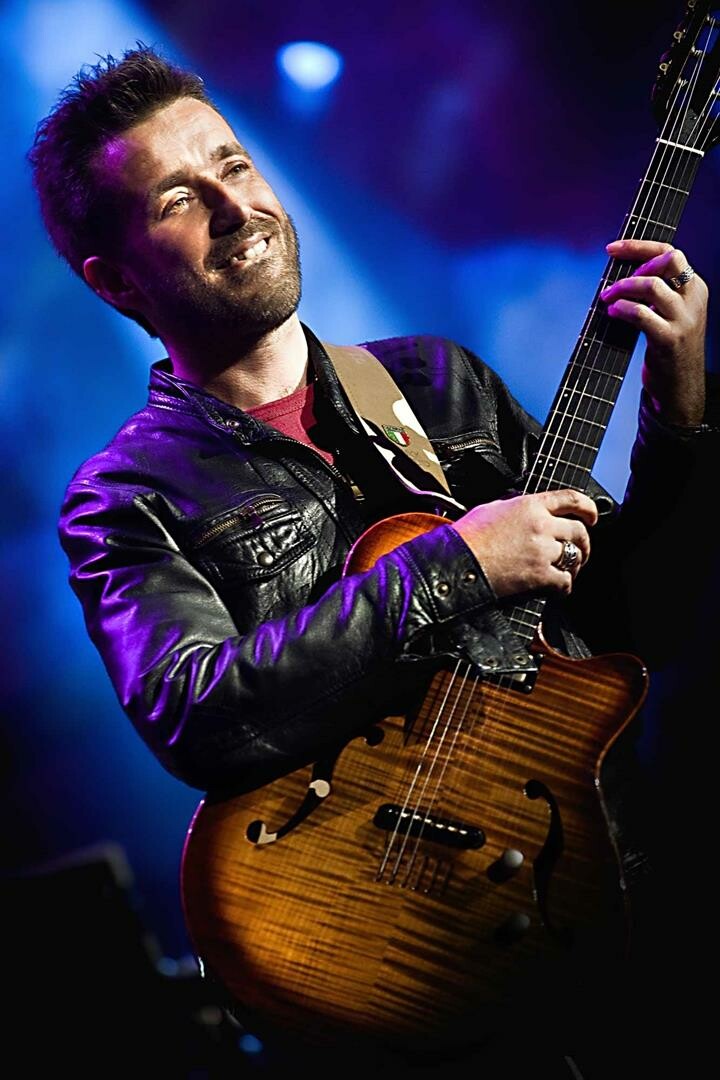 Daniele Silvestri italian Pop Singer