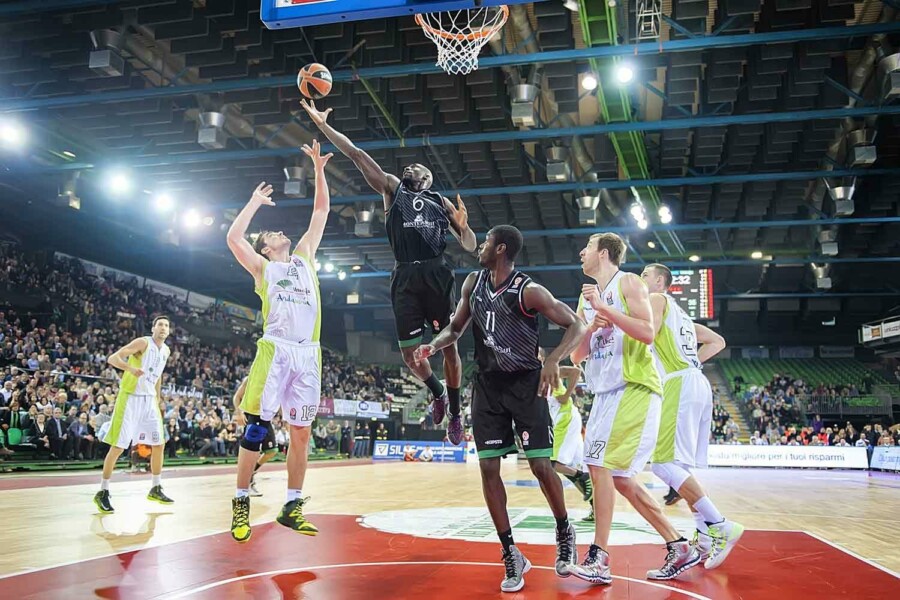 EUROLEGA BASKET | Mps Siena vs Unicaja Malaga | 19 dic 2013 fotografo basket siena toscana