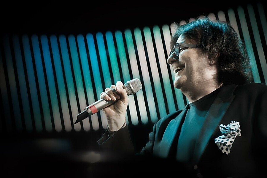 Italian Singer, Renato Zero, WMA