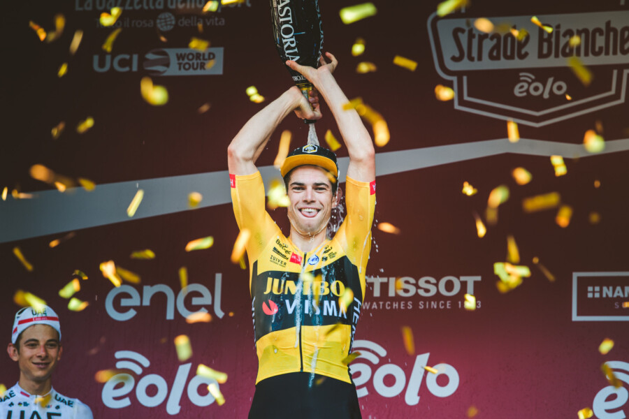La classica del ciclismo professionista "Strade Bianche" nella cornice dei paesaggi senesi, passando dalla val d'orcia fino all'arrivo a Siena nella Piazza del Campo, vinta dal belga Wout Van Aert, secondo il campione d'Italia Davide Formolo, terzo il campione di Germania Maximilian Schachmann. Strade Bianche Wout Van Aert