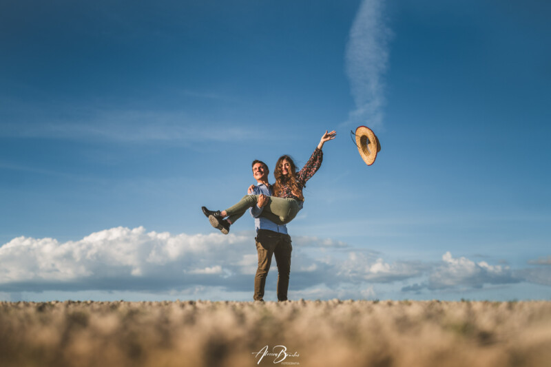Engagement photos in Crete Senesi, Tuscany.